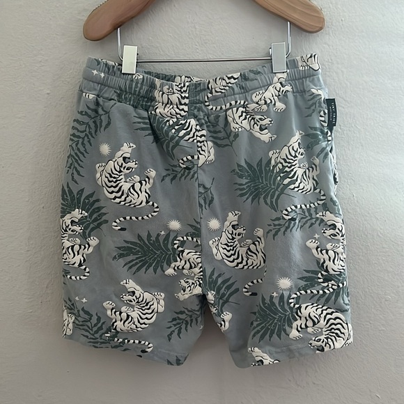 Tiny Tribe knit shorts Tiger Print size 7 - Picture 2 of 6
